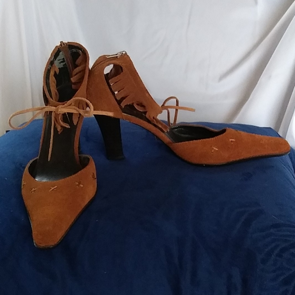 Sexy Nina Suede Pumps with Fringe 8 1/2 medium